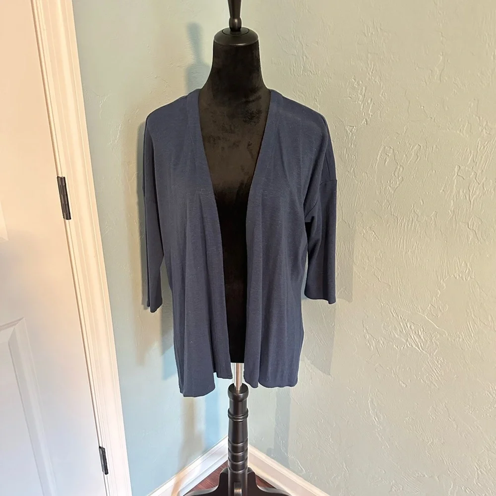 Cardigan - Picture 1 of 3